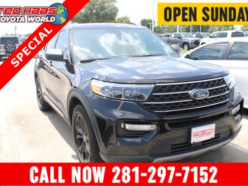 Used 2020 Ford Explorer XLT w/ Equipment Group 202A RWD image 1