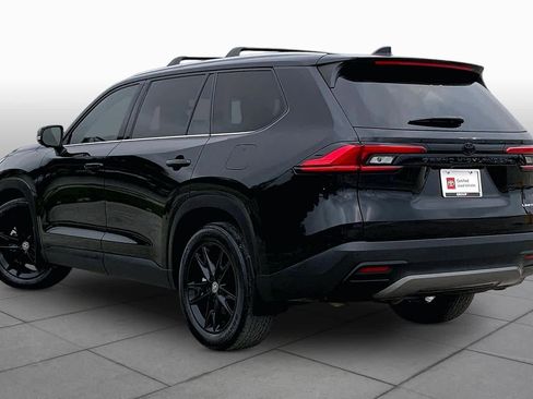 Used 2024 Toyota Grand Highlander AWD image 12