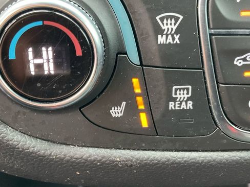 Used 2024 Chevrolet Equinox RS w/ RS Leather Package image 22