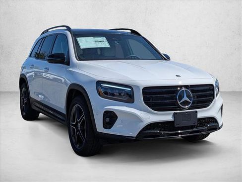 New 2026 Mercedes-Benz GLB 250 4MATIC image 7