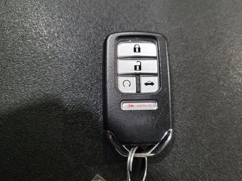 Used 2018 Honda Accord Sport image 32