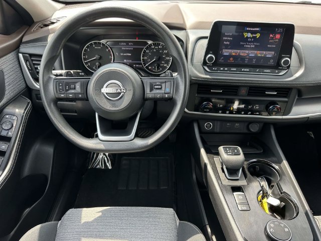 Used 2023 Nissan Rogue SV AWD/4WD image 2