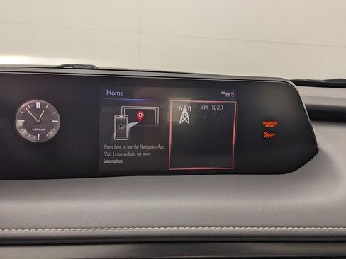 Used 2020 Lexus UX 250h w/ Premium Package AWD/4WD image 23