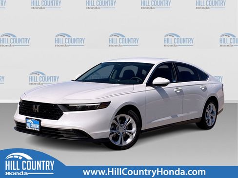 Certified 2025 Honda Accord LX image 1