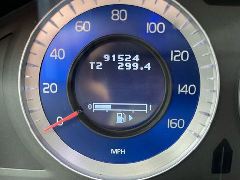 Used 2010 Volvo XC60 T6 R-Design image 15