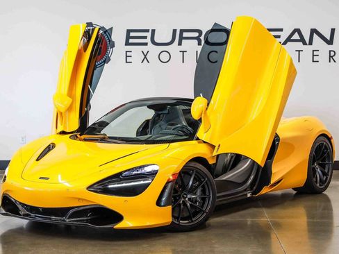 Used 2022 McLaren 720S Performance RWD image 9