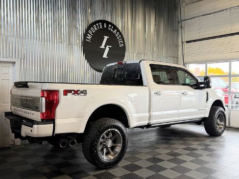 Used 2017 Ford F350 Platinum w/ FX4 4x4 Off Road Package image 4
