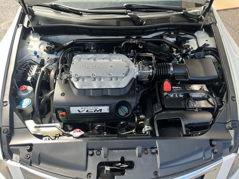 Used 2010 Honda Accord EX-L image 10