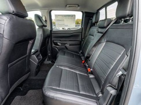 New 2025 Ford Ranger Lariat w/ FX4 Off-Road Package image 17