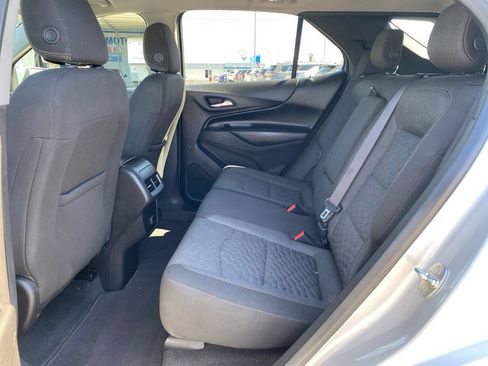 Used 2018 Chevrolet Equinox LT FWD image 21