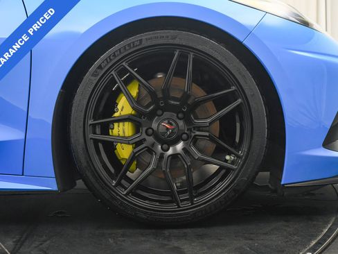 Used 2023 Chevrolet Corvette Stingray w/ Z51 Performance Package image 32