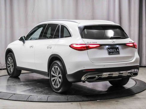 Certified 2025 Mercedes-Benz GLC 300 4MATIC image 2