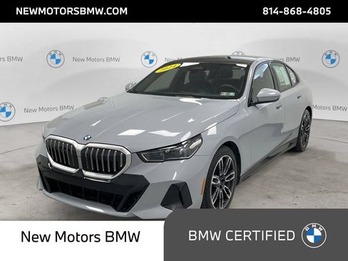 Used 2024 BMW 540i xDrive w/ Premium Package AWD/4WD image 1