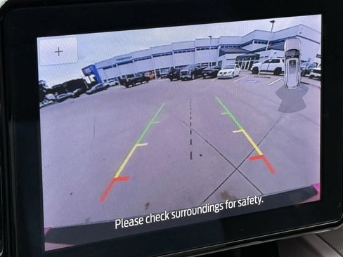 Used 2023 Ford Explorer XLT w/ Equipment Group 202A RWD image 18