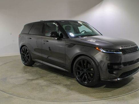 New 2026 Land Rover Range Rover Sport Dynamic SE AWD/4WD image 7