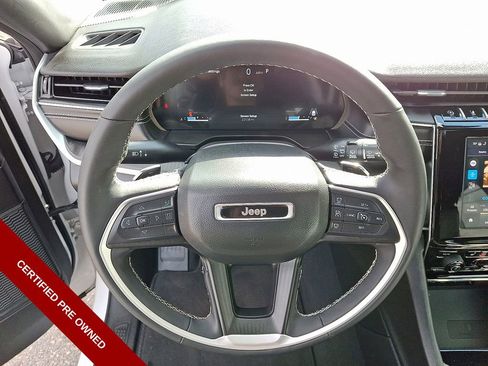 Used 2023 Jeep Grand Cherokee Altitude image 25