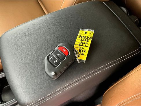 Certified 2020 Jeep Wrangler Unlimited Rubicon image 38