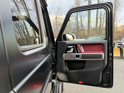 Used 2025 Mercedes-Benz G 63 AMG 4MATIC image 39