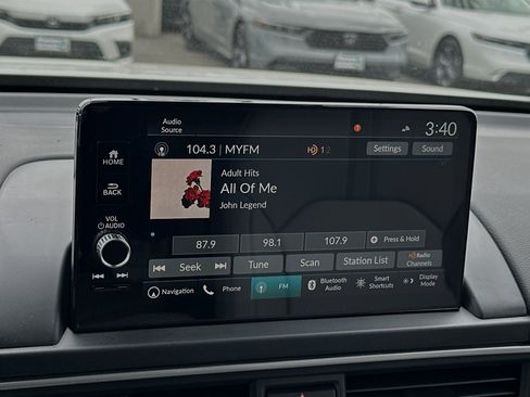 Certified 2025 Honda Pilot Touring image 22