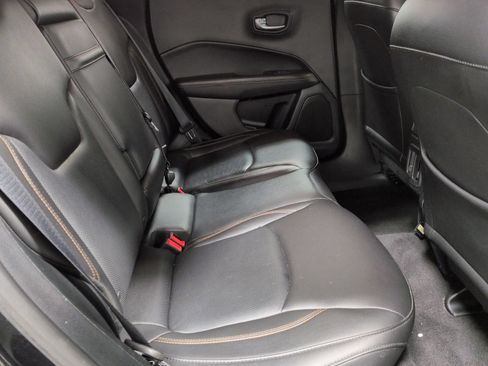 Used 2018 Jeep Compass Limited w/ Navigation Group AWD/4WD image 21