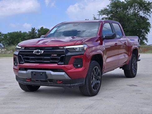 New 2025 Chevrolet Colorado Z71 w/ Z71 Convenience Package 2 AWD/4WD image 3