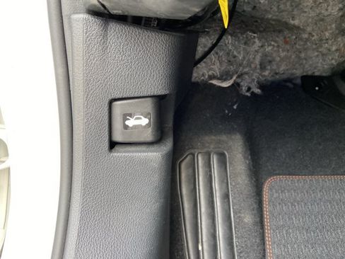 Used 2023 Nissan Altima 2.0 SR FWD image 48