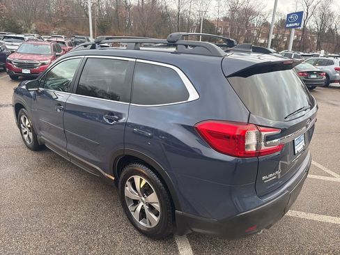 Used 2023 Subaru Ascent Premium image 4