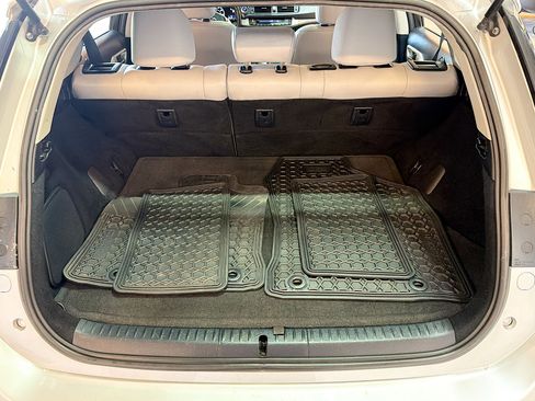 Used 2012 Lexus CT 200h Premium w/ Leather Pkg image 29