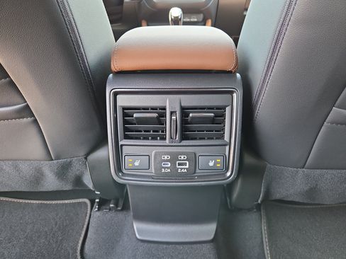 Certified 2025 Subaru Forester Touring AWD/4WD image 12