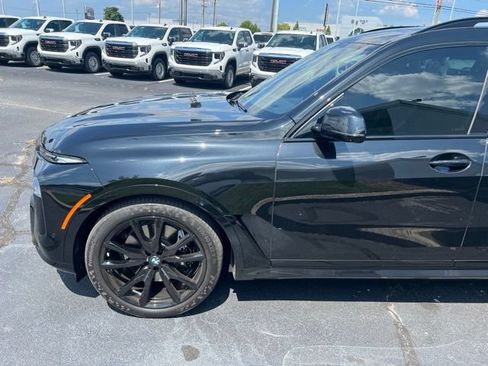 Used 2026 BMW X7 xDrive40i w/ M Sport Package AWD/4WD image 10
