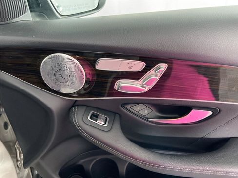 Certified 2019 Mercedes-Benz GLC 300 4MATIC image 29