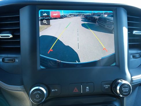 Used 2024 RAM 3500 Tradesman w/ Chrome Appearance Group image 11