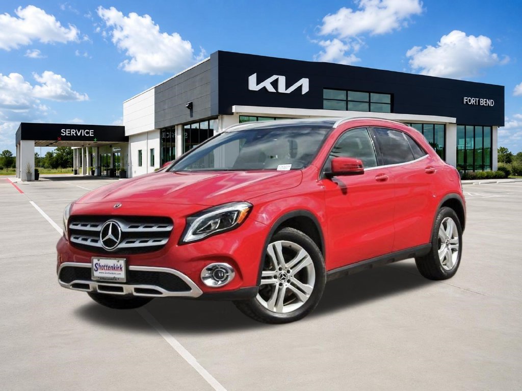 Used 2018 Mercedes-Benz GLA 250 w/ Premium Package image 1