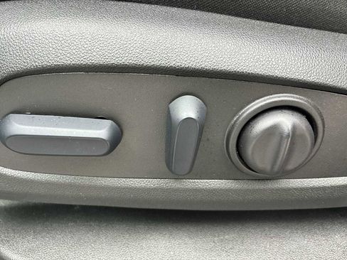 Used 2024 Chevrolet Equinox LT image 14