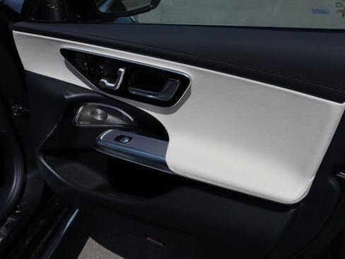 New 2026 Mercedes-Benz E 350 4MATIC Sedan image 9