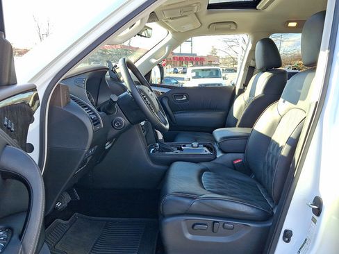Used 2024 Nissan Armada Platinum w/ Captain's Chairs Package image 14