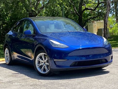 Used 2021 Tesla Model Y Long Range AWD/4WD image 5