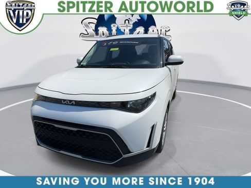 Certified 2023 Kia Soul LX FWD image 3