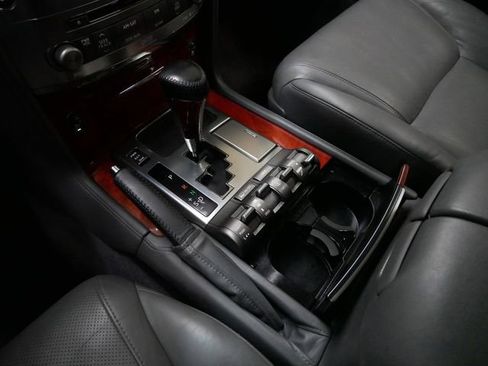 Used 2009 Lexus LX 570 4WD image 21