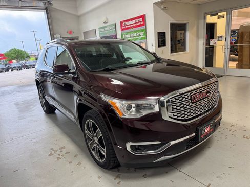 Used 2017 GMC Acadia Denali w/ Technology Package AWD/4WD image 3