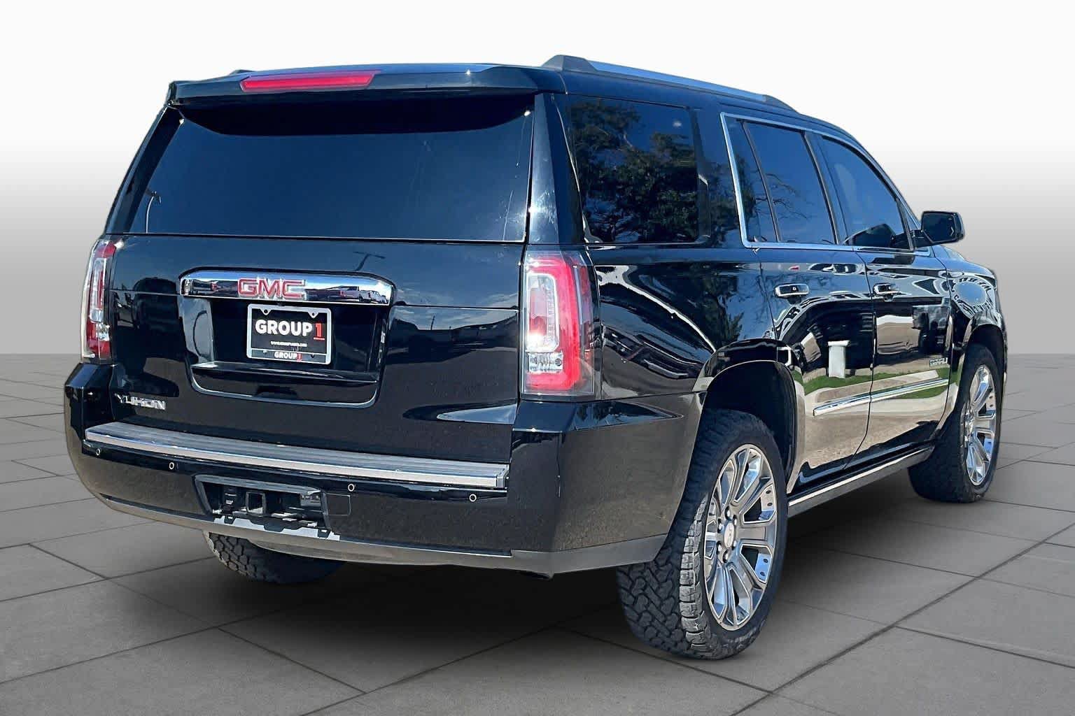 Used 2016 GMC Yukon Denali w/ Open Road Package AWD/4WD image 13