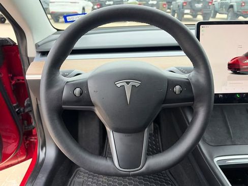 Used 2022 Tesla Model 3 image 19