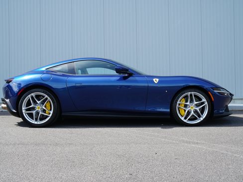 Used 2022 Ferrari Roma RWD image 1