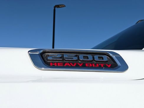 Used 2024 RAM 2500 Tradesman w/ Chrome Appearance Group image 21