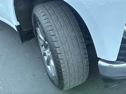 Used 2022 Chevrolet Silverado 1500 LT w/ All Star Edition Plus image 11