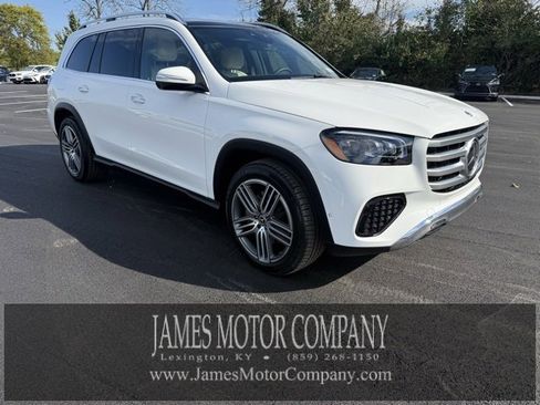 Certified 2025 Mercedes-Benz GLS 450 4MATIC image 3