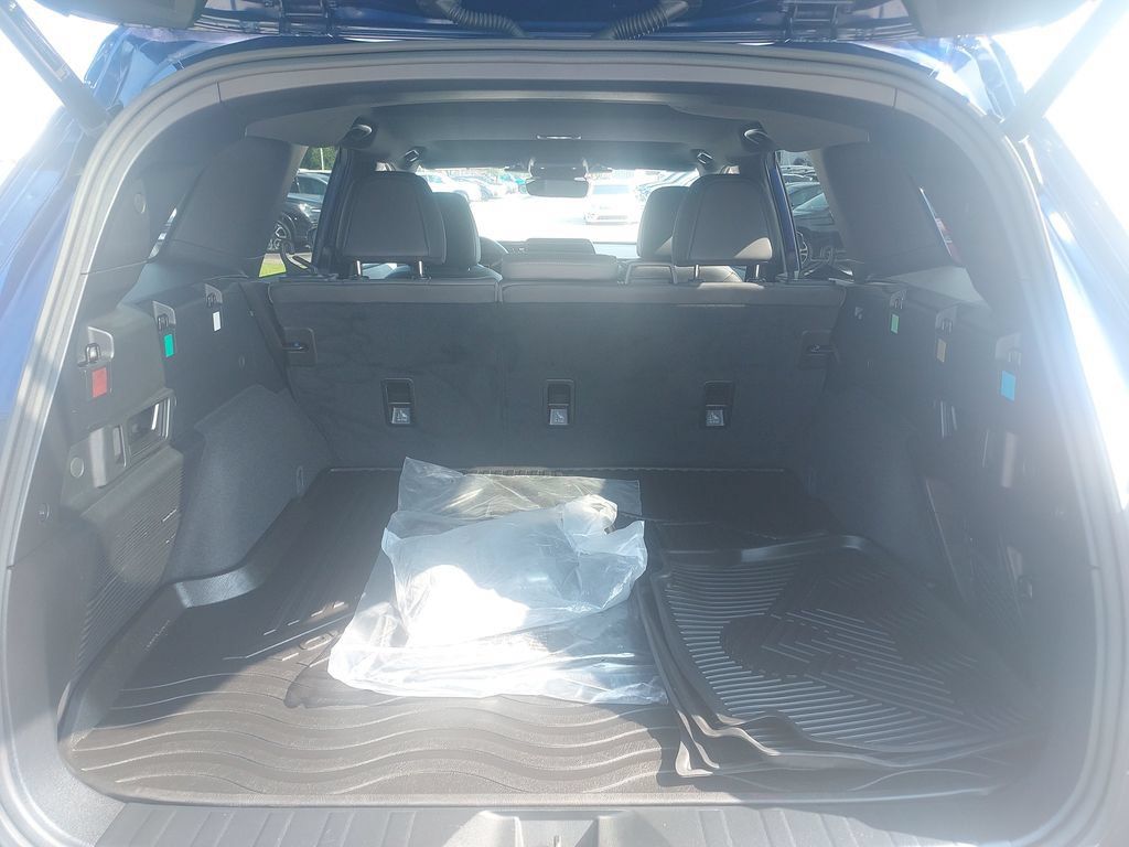 Certified 2026 Subaru Outback Limited AWD/4WD image 34
