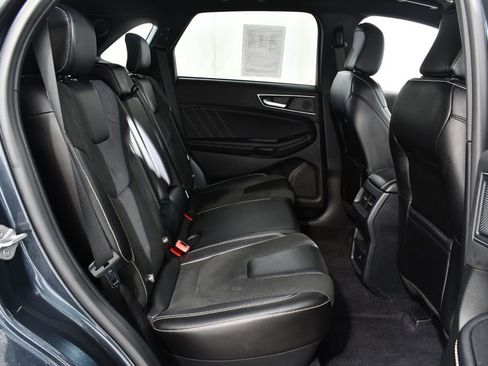 Used 2022 Ford Edge ST image 19