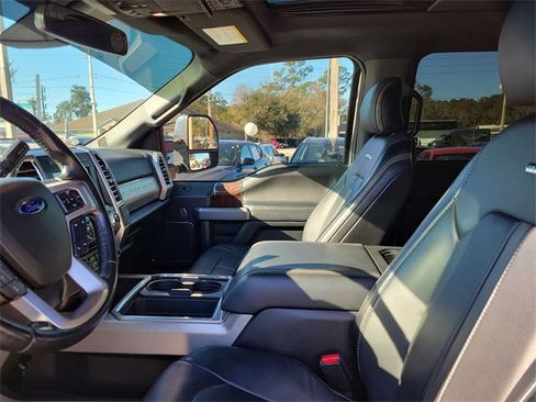 Used 2017 Ford F350 Platinum w/ Platinum Ultimate Package image 12