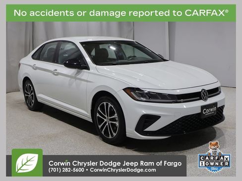 Used 2025 Volkswagen Jetta Sport FWD image 1